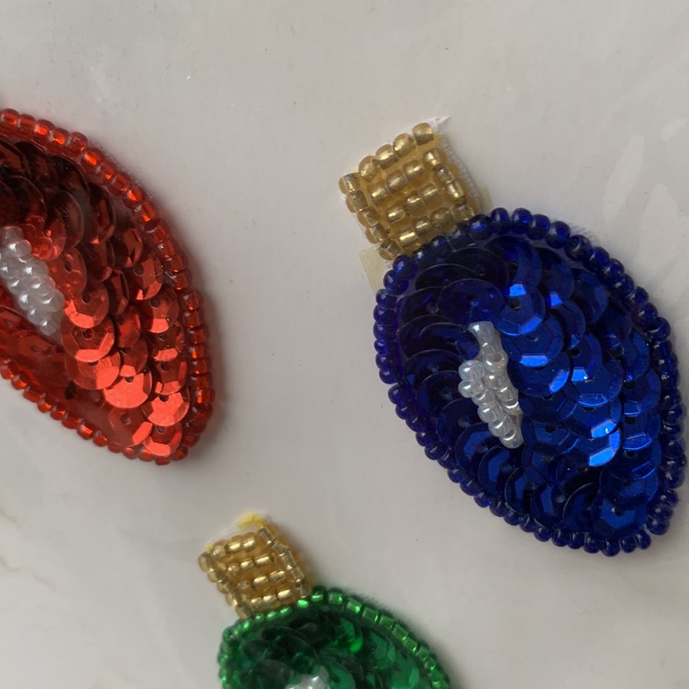 Package of 3 sequin Christmas light bulb appliqué